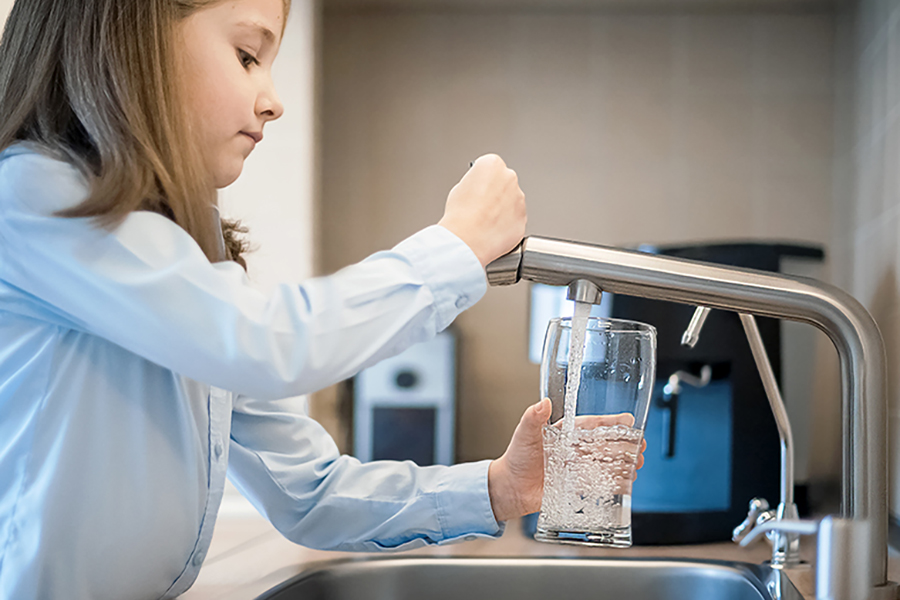 Si può bere acqua dal rubinetto di casa?